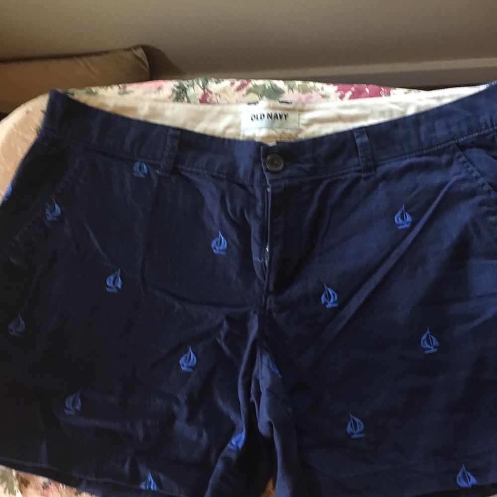 ON Blue Boats on Blue Shorts